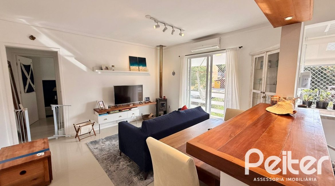 Apartamento à venda com 49m², 1 dormitório, 1 vaga, no bairro Tristeza em Porto Alegre