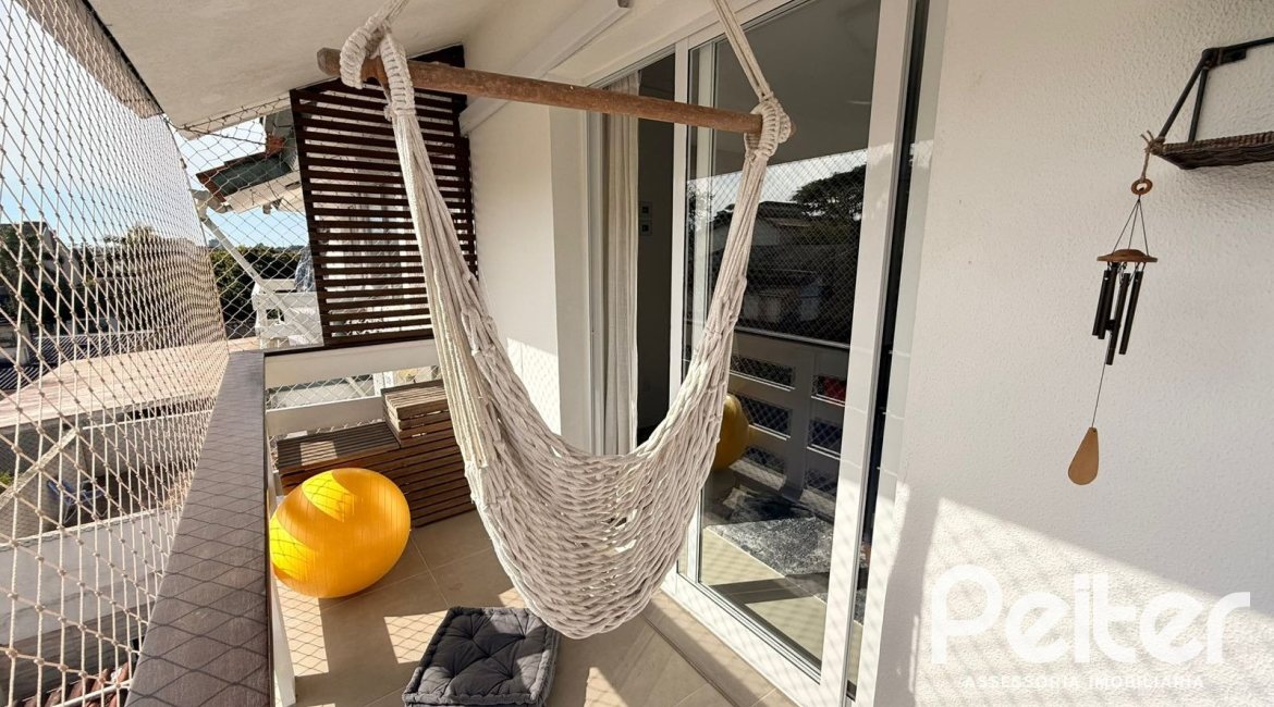 Apartamento à venda com 49m², 1 dormitório, 1 vaga, no bairro Tristeza em Porto Alegre