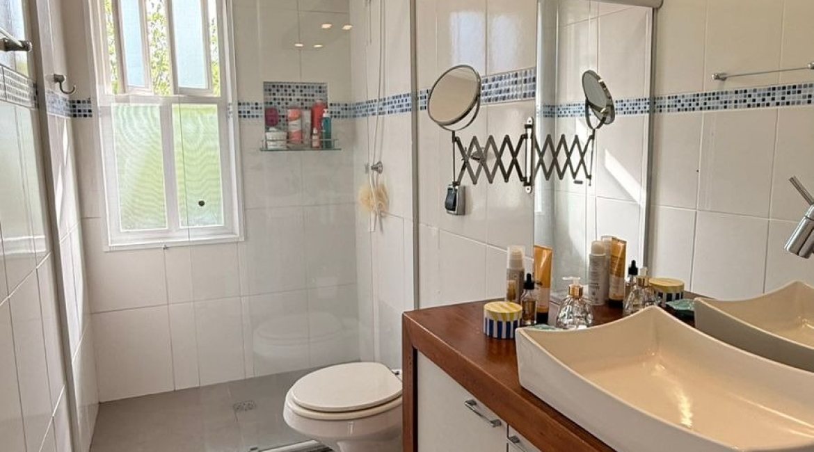 Apartamento à venda com 49m², 1 dormitório, 1 vaga, no bairro Tristeza em Porto Alegre