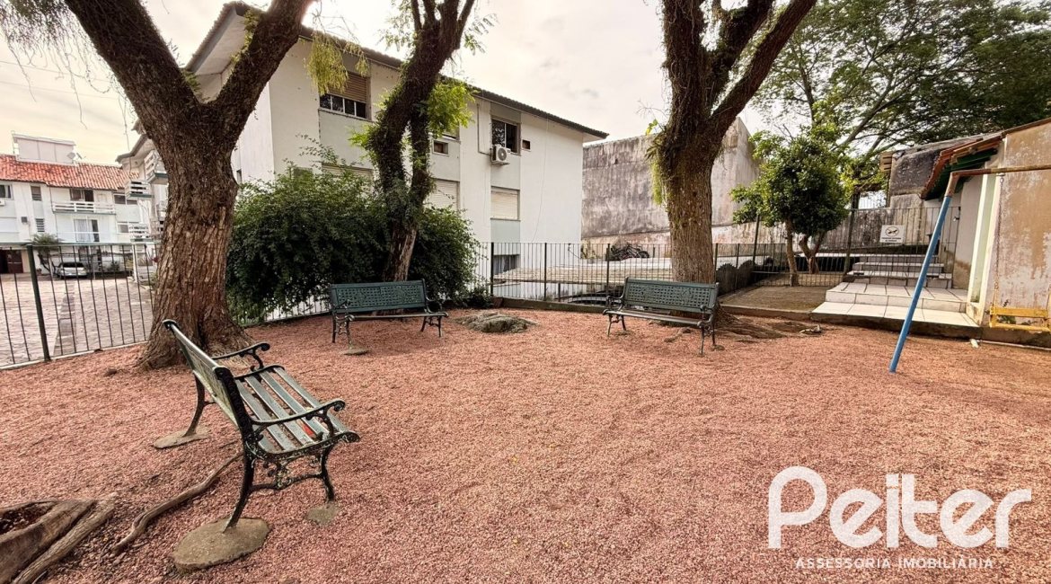 Apartamento à venda com 49m², 1 dormitório, 1 vaga, no bairro Tristeza em Porto Alegre