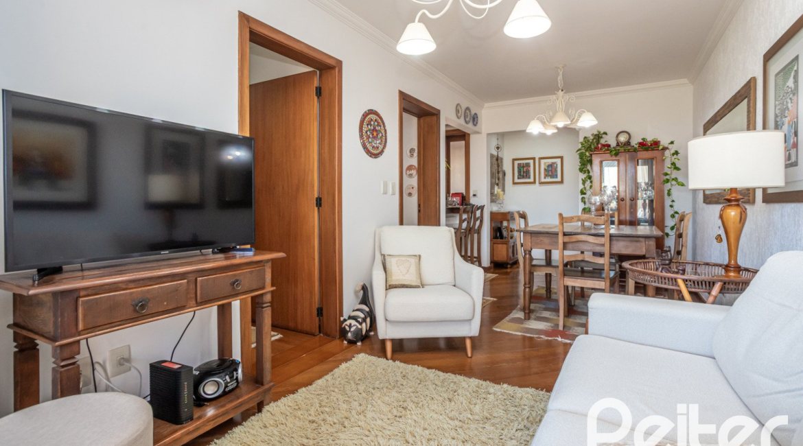Apartamento à venda com 85m², 3 dormitórios, 1 suíte, 2 vagas, no bairro Ipanema em Porto Alegre