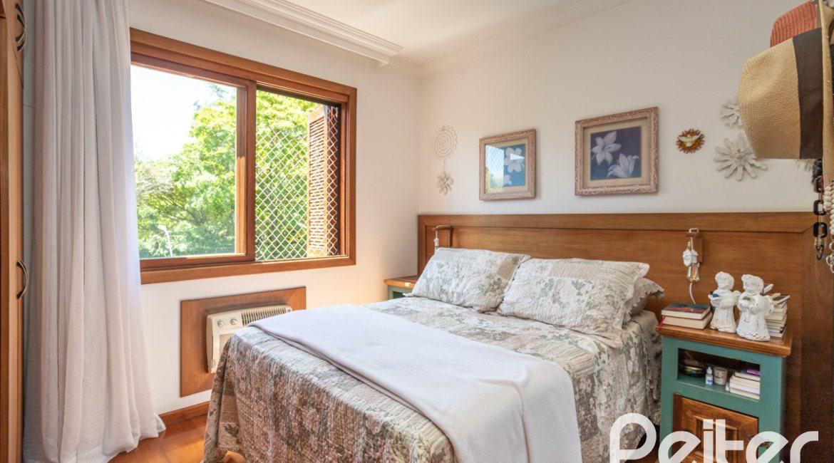 Apartamento à venda com 85m², 3 dormitórios, 1 suíte, 2 vagas, no bairro Ipanema em Porto Alegre