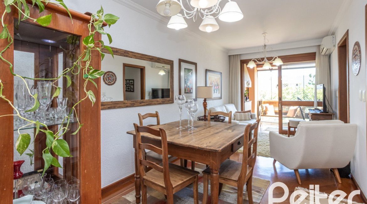 Apartamento à venda com 85m², 3 dormitórios, 1 suíte, 2 vagas, no bairro Ipanema em Porto Alegre