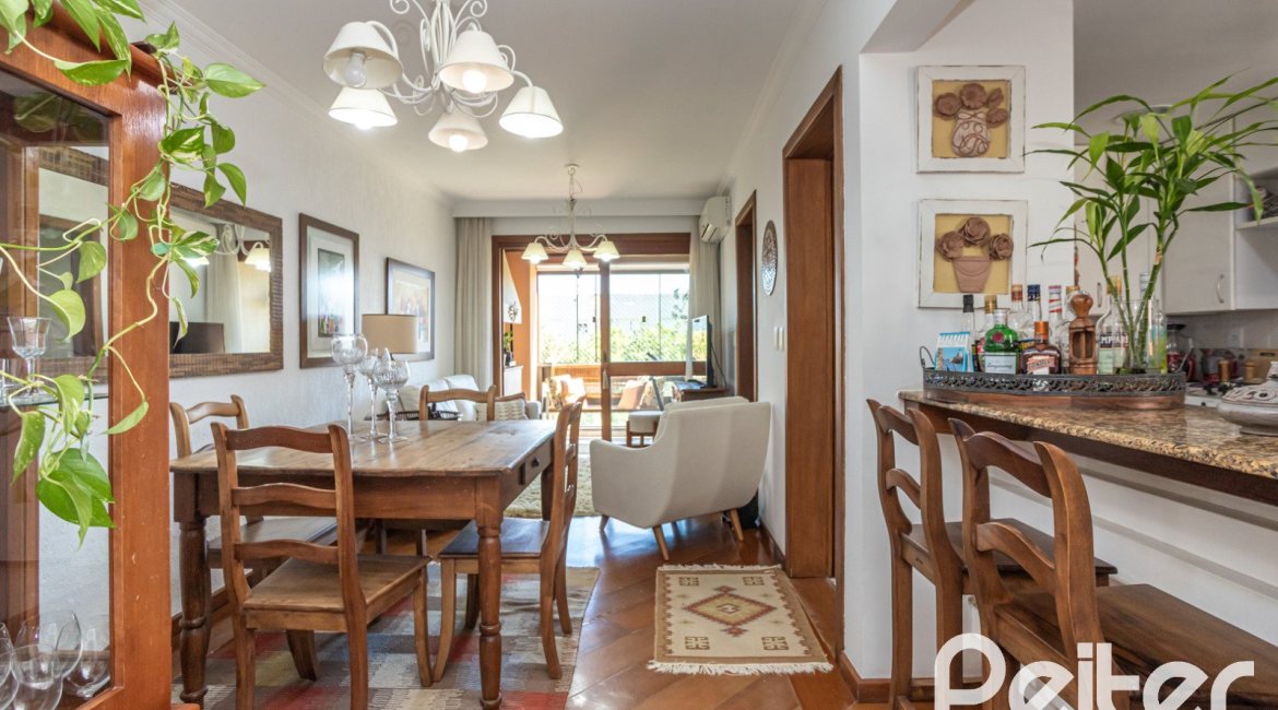 Apartamento à venda com 85m², 3 dormitórios, 1 suíte, 2 vagas, no bairro Ipanema em Porto Alegre