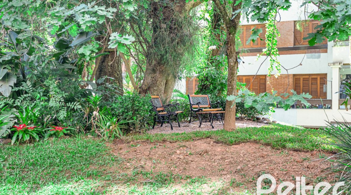 Apartamento à venda com 85m², 3 dormitórios, 1 suíte, 2 vagas, no bairro Ipanema em Porto Alegre