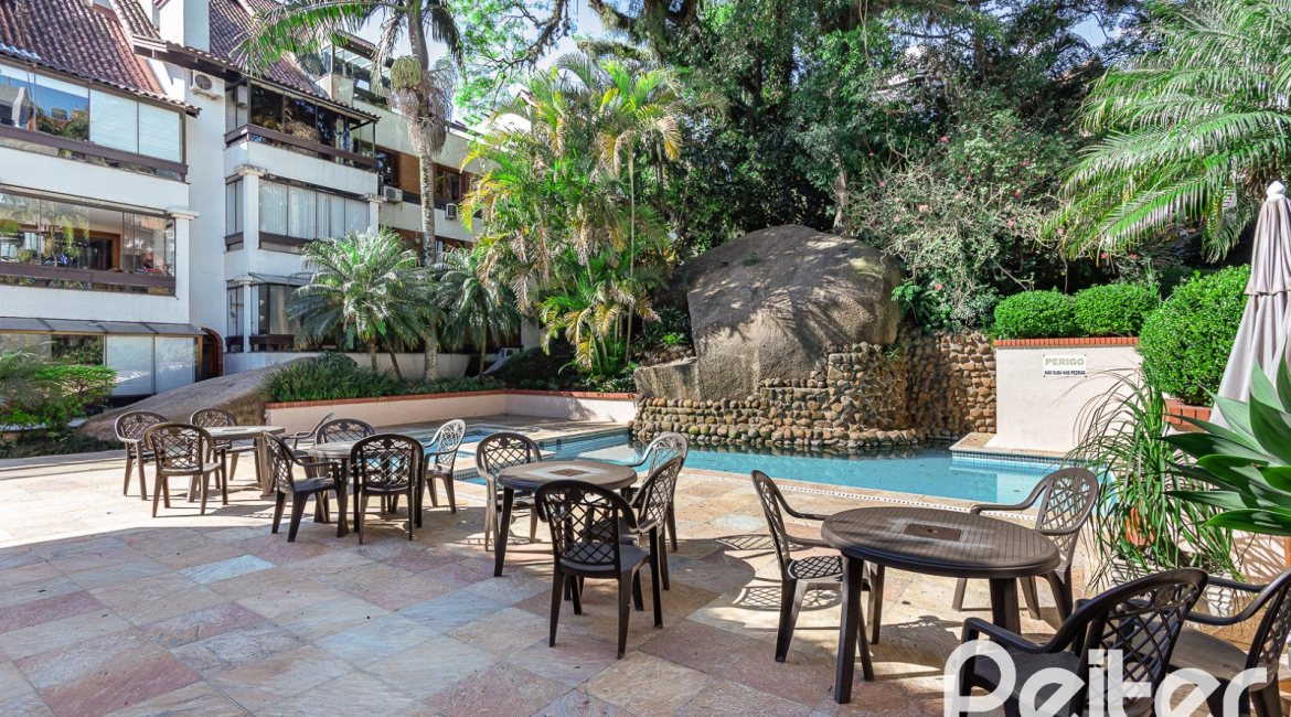 Apartamento à venda com 85m², 3 dormitórios, 1 suíte, 2 vagas, no bairro Ipanema em Porto Alegre