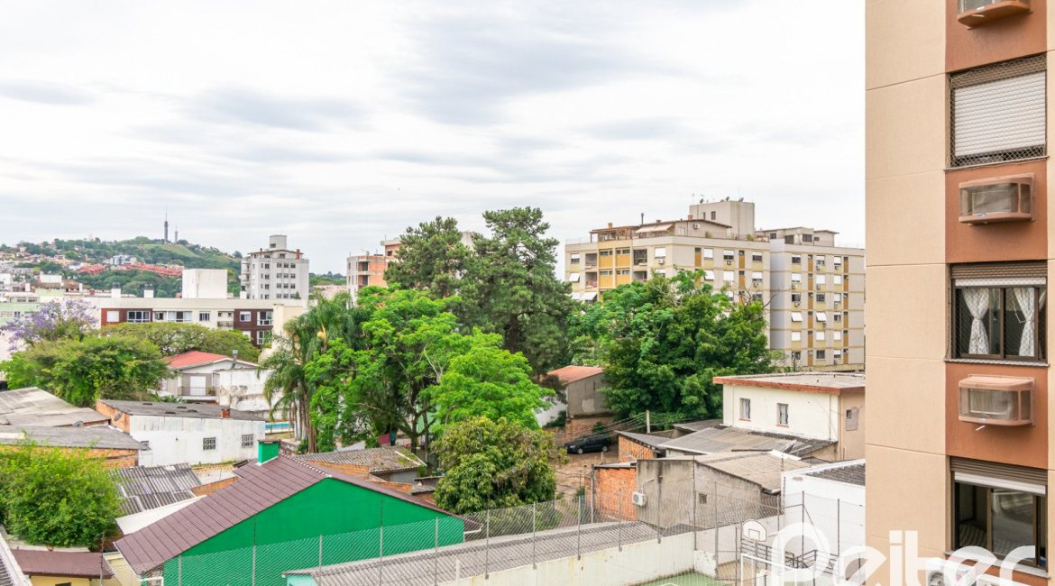 Apartamento à venda com 58m², 2 dormitórios, 1 vaga, no bairro Cristal em Porto Alegre