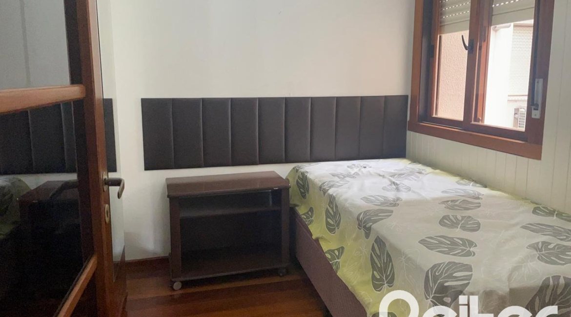 Apartamento à venda com 116m², 3 dormitórios, 1 suíte, 2 vagas, no bairro Tristeza em PORTO ALEGRE