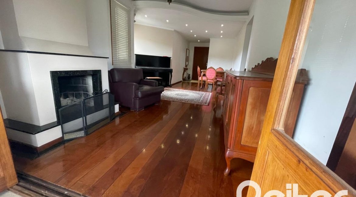 Apartamento à venda com 116m², 3 dormitórios, 1 suíte, 2 vagas, no bairro Tristeza em PORTO ALEGRE