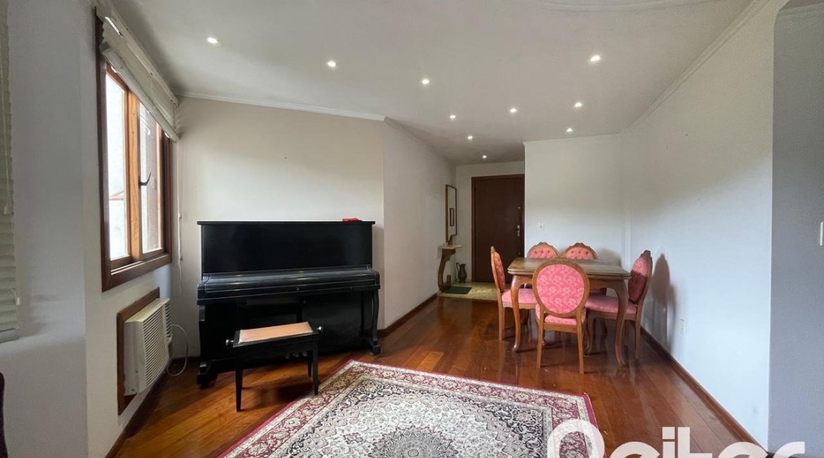 Apartamento à venda com 116m², 3 dormitórios, 1 suíte, 2 vagas, no bairro Tristeza em PORTO ALEGRE