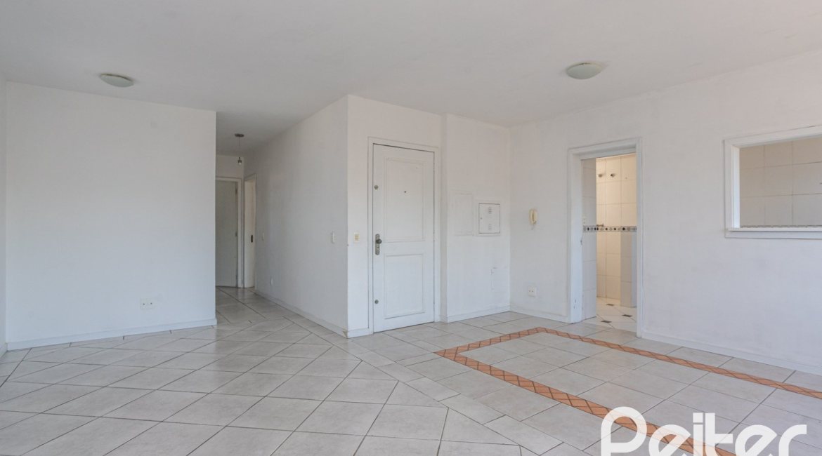 Apartamento à venda com 85m², 2 dormitórios, 1 suíte, 1 vaga, no bairro Ipanema em Porto Alegre