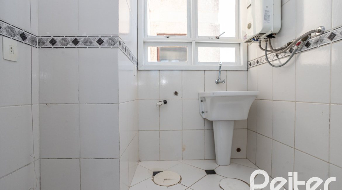 Apartamento à venda com 85m², 2 dormitórios, 1 suíte, 1 vaga, no bairro Ipanema em Porto Alegre