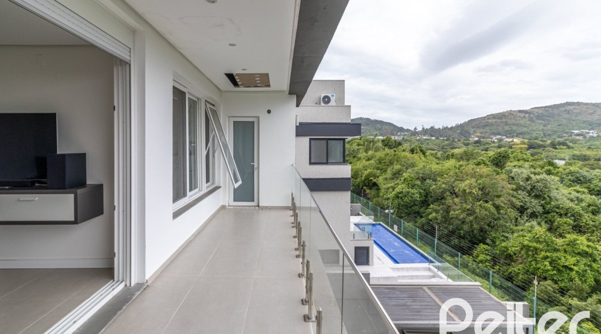 Casa em Condomínio à venda com 309m², 3 dormitórios, 2 suítes, 4 vagas, no bairro Alphaville em PORTO ALEGRE