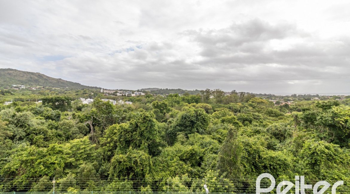Casa em Condomínio à venda com 309m², 3 dormitórios, 2 suítes, 4 vagas, no bairro Alphaville em PORTO ALEGRE