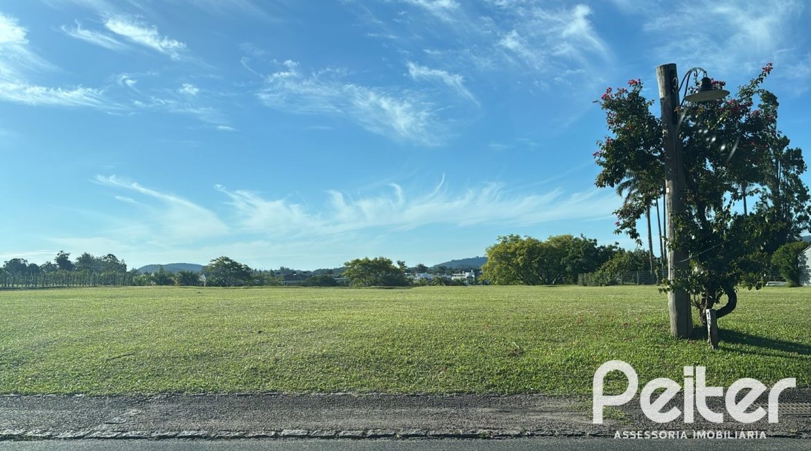 Terreno em condomínio à venda com 1024m², no bairro Terra Ville em PORTO ALEGRE