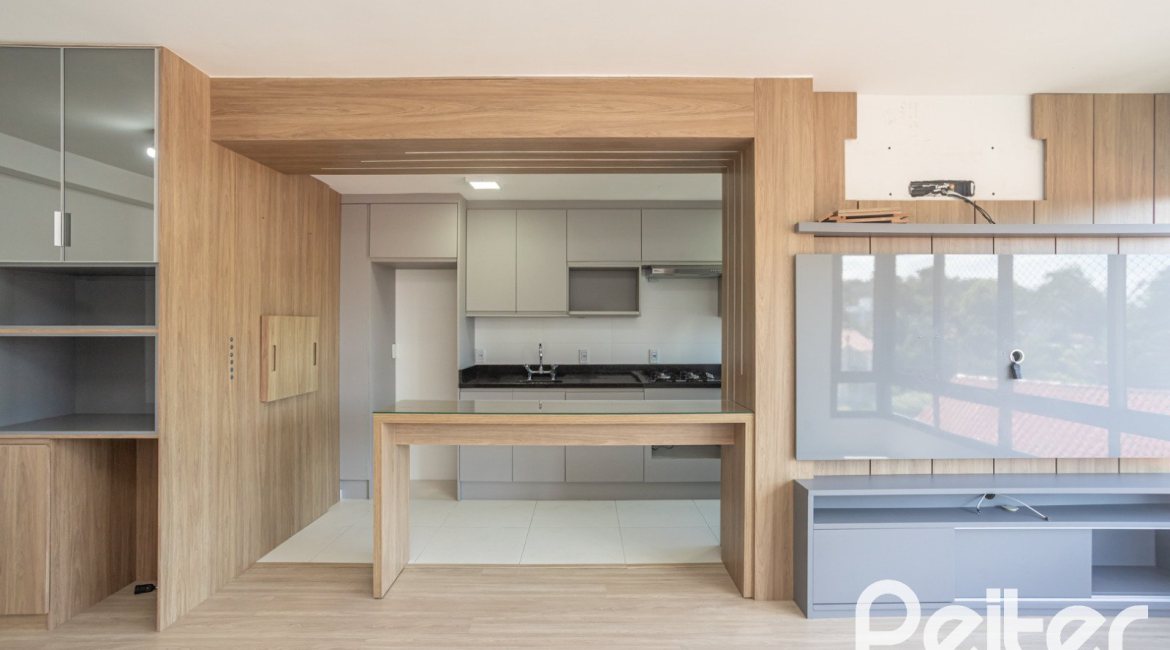 Apartamento à venda com 94m², 3 dormitórios, 1 suíte, 2 vagas, no bairro Ipanema em Porto Alegre