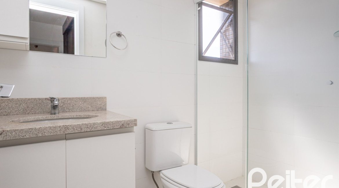 Apartamento à venda com 94m², 3 dormitórios, 1 suíte, 2 vagas, no bairro Ipanema em Porto Alegre