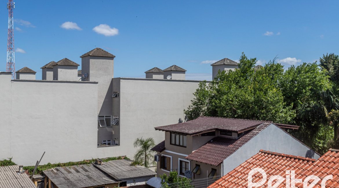 Apartamento à venda com 94m², 3 dormitórios, 1 suíte, 2 vagas, no bairro Ipanema em Porto Alegre