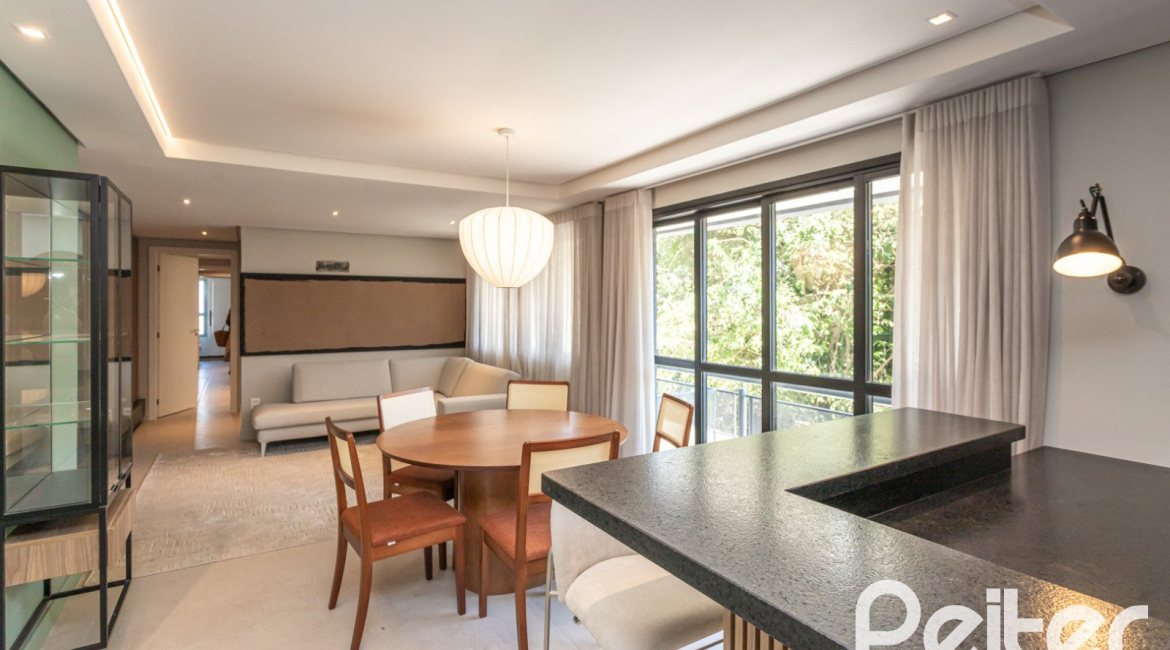 Apartamento à venda com 112m², 3 dormitórios, 3 suítes, 2 vagas, no bairro Cristal em Porto Alegre