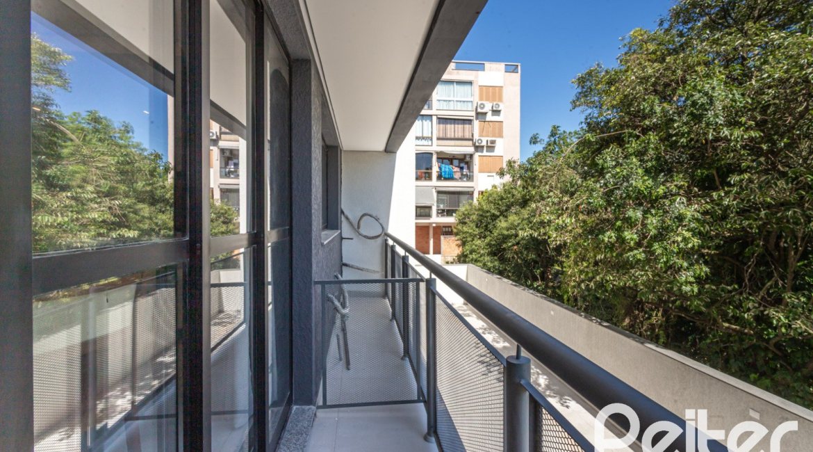 Apartamento à venda com 112m², 3 dormitórios, 3 suítes, 2 vagas, no bairro Cristal em Porto Alegre
