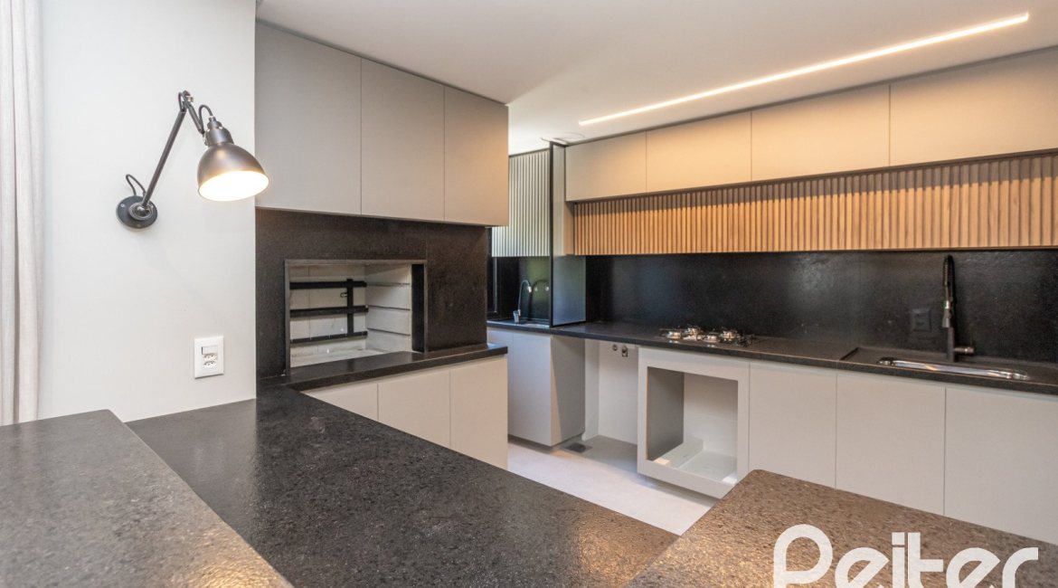 Apartamento à venda com 112m², 3 dormitórios, 3 suítes, 2 vagas, no bairro Cristal em Porto Alegre