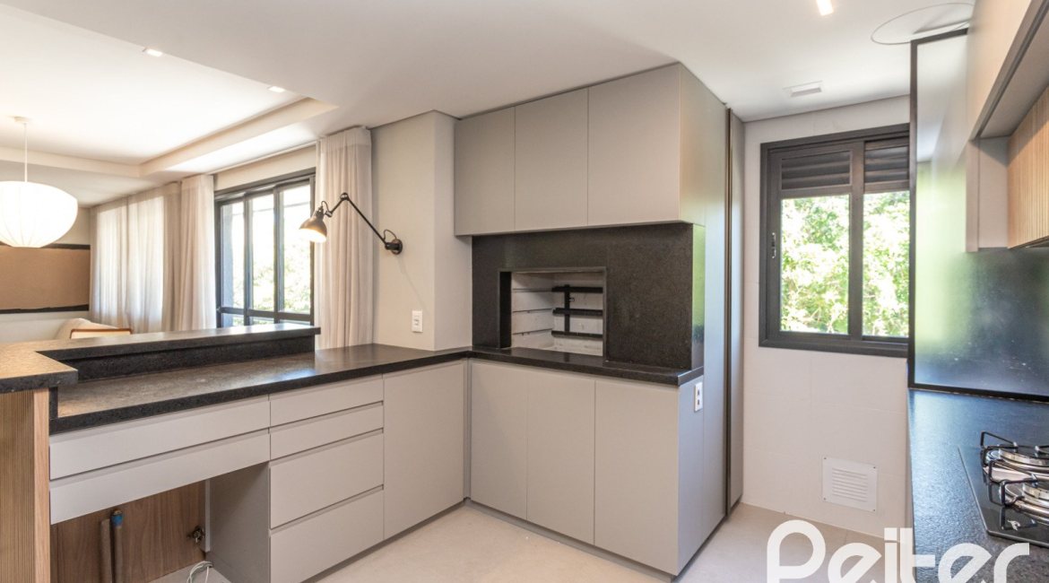 Apartamento à venda com 112m², 3 dormitórios, 3 suítes, 2 vagas, no bairro Cristal em Porto Alegre