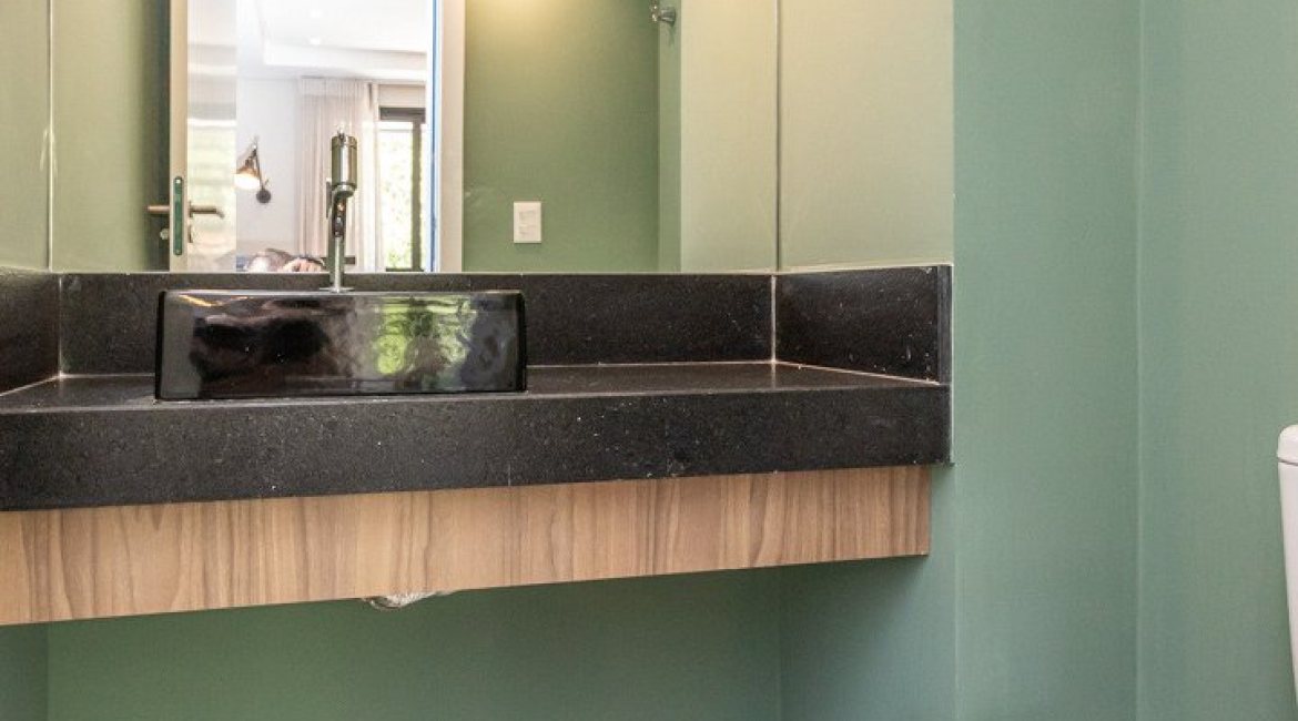 Apartamento à venda com 112m², 3 dormitórios, 3 suítes, 2 vagas, no bairro Cristal em Porto Alegre