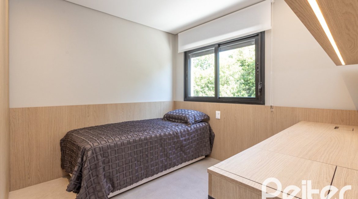 Apartamento à venda com 112m², 3 dormitórios, 3 suítes, 2 vagas, no bairro Cristal em Porto Alegre