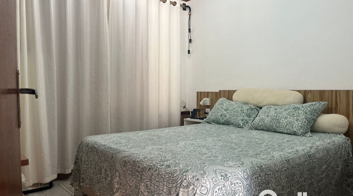 Casa à venda com 155m², 3 dormitórios, 3 vagas, no bairro Ipanema em Porto Alegre