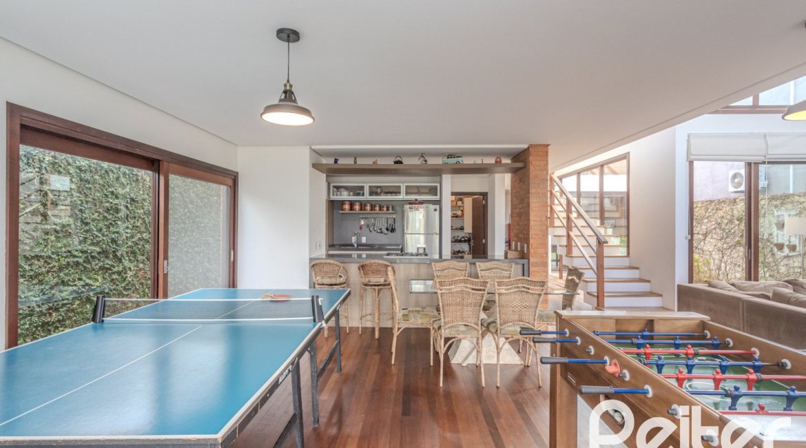Casa em Condomínio à venda com 336m², 4 dormitórios, 4 suítes, 4 vagas, no bairro Terra Ville em PORTO ALEGRE