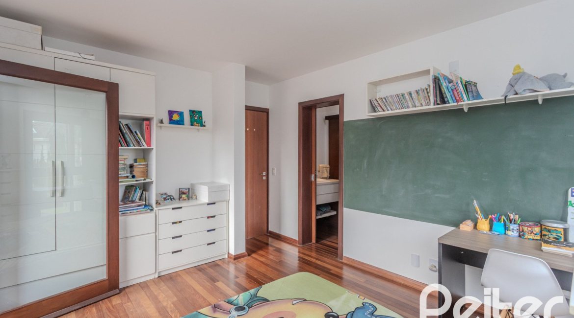 Casa em Condomínio à venda com 336m², 4 dormitórios, 4 suítes, 4 vagas, no bairro Terra Ville em PORTO ALEGRE