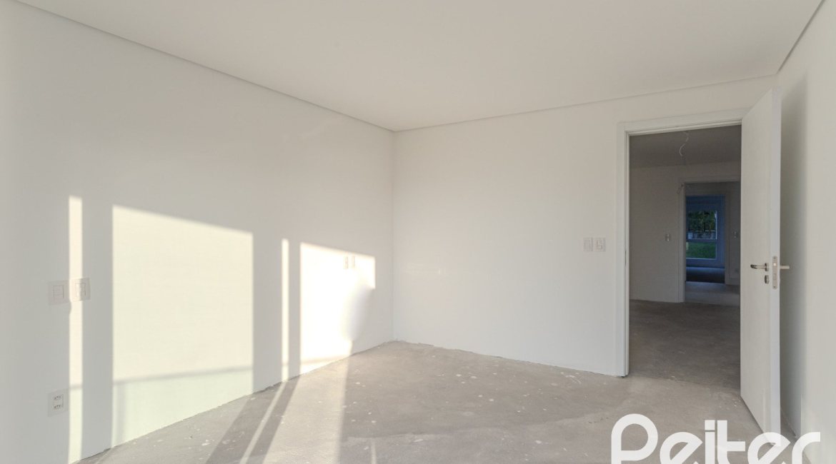 Apartamento à venda com 193m², 3 dormitórios, 3 suítes, 4 vagas, no bairro Tristeza em Porto Alegre
