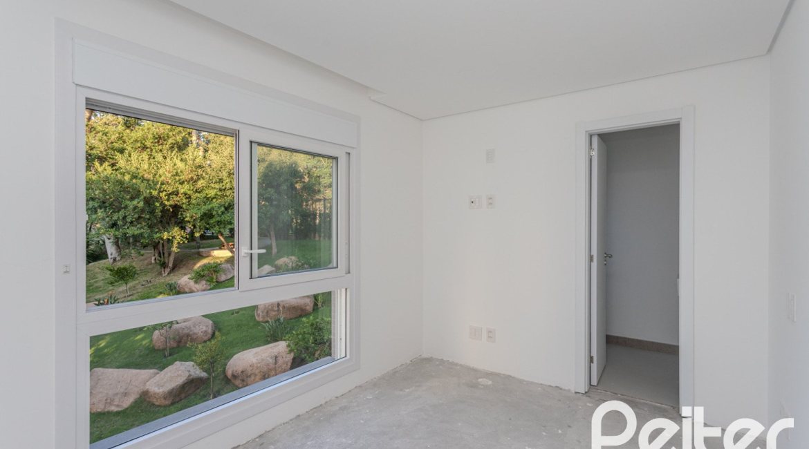 Apartamento à venda com 193m², 3 dormitórios, 3 suítes, 4 vagas, no bairro Tristeza em Porto Alegre