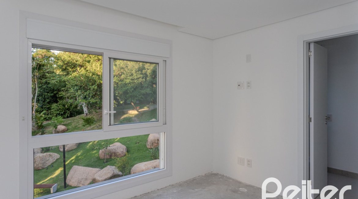 Apartamento à venda com 193m², 3 dormitórios, 3 suítes, 4 vagas, no bairro Tristeza em Porto Alegre