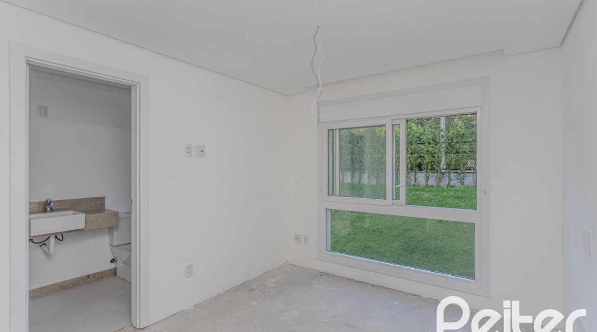 Apartamento à venda com 193m², 3 dormitórios, 3 suítes, 4 vagas, no bairro Tristeza em Porto Alegre