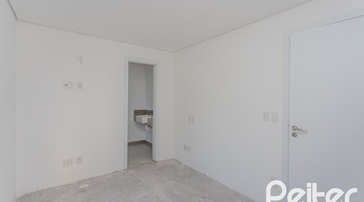 Apartamento à venda com 193m², 3 dormitórios, 3 suítes, 4 vagas, no bairro Tristeza em Porto Alegre