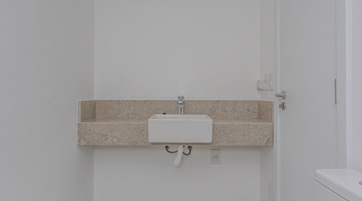 Apartamento à venda com 193m², 3 dormitórios, 3 suítes, 4 vagas, no bairro Tristeza em Porto Alegre