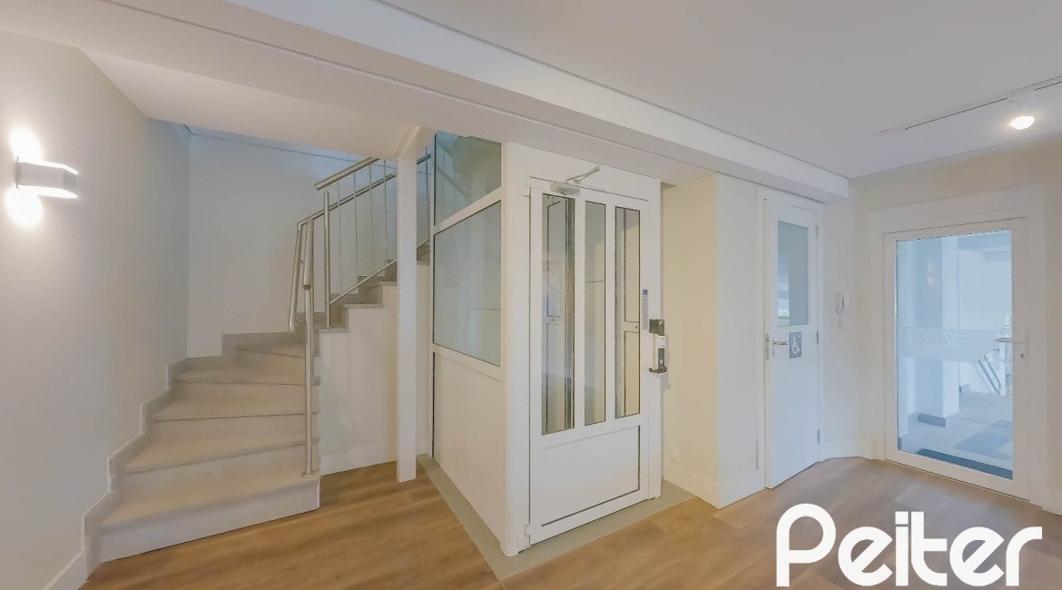 Apartamento à venda com 193m², 3 dormitórios, 3 suítes, 4 vagas, no bairro Tristeza em Porto Alegre