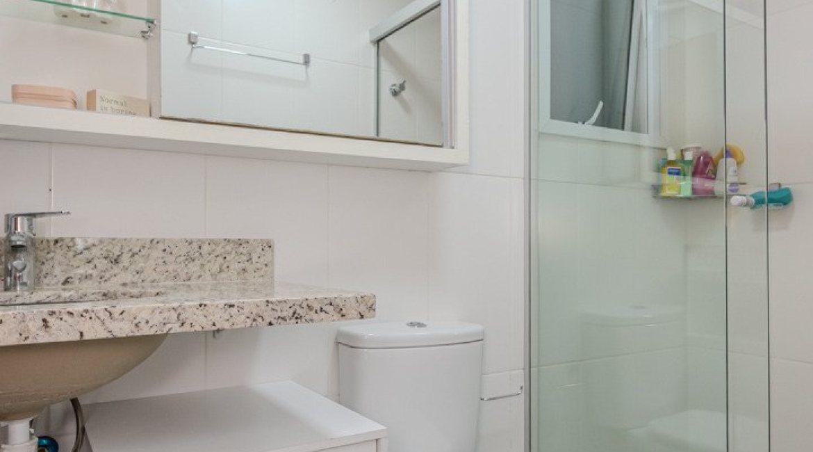 Apartamento à venda com 103m², 3 dormitórios, 1 suíte, 2 vagas, no bairro Cristal em Porto Alegre