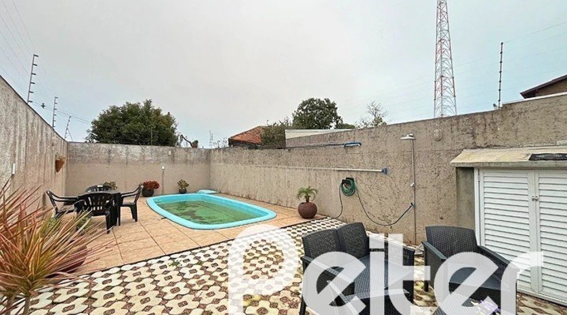 Casa à venda com 182m², 4 dormitórios, 3 suítes, 4 vagas, no bairro Espírito Santo em Porto Alegre