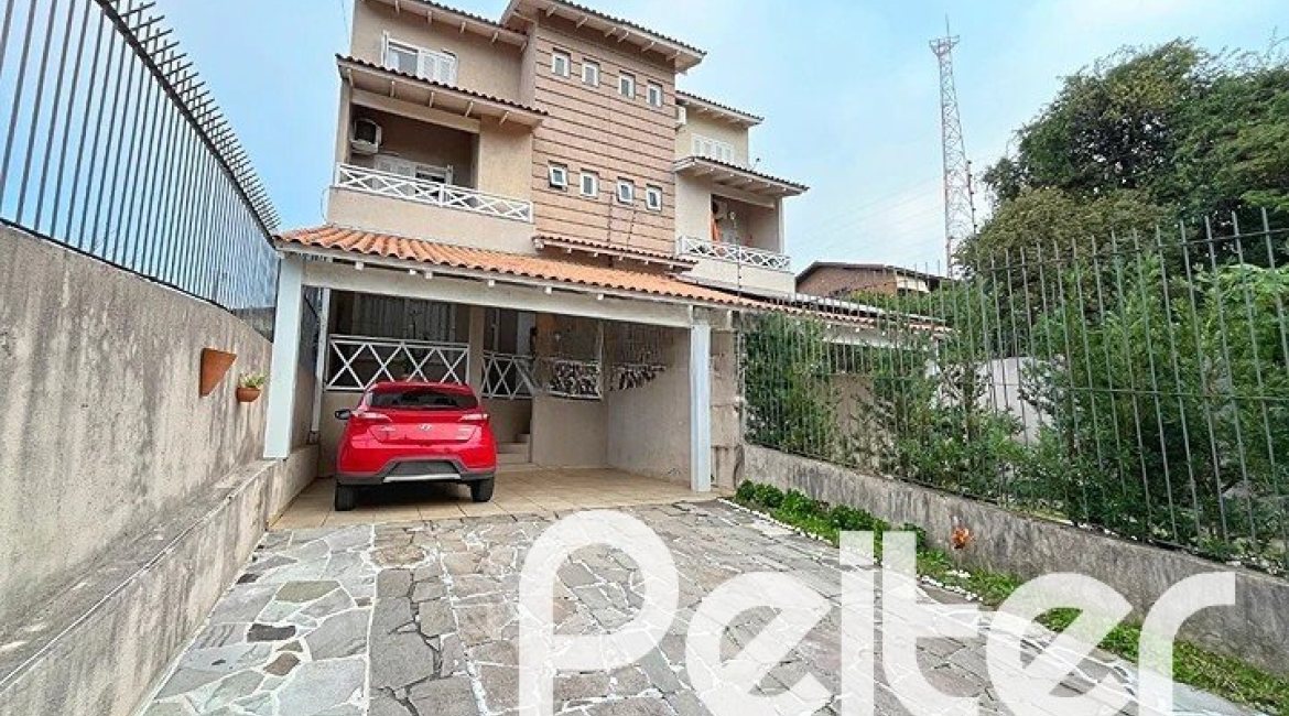 Casa à venda com 182m², 4 dormitórios, 3 suítes, 4 vagas, no bairro Espírito Santo em Porto Alegre