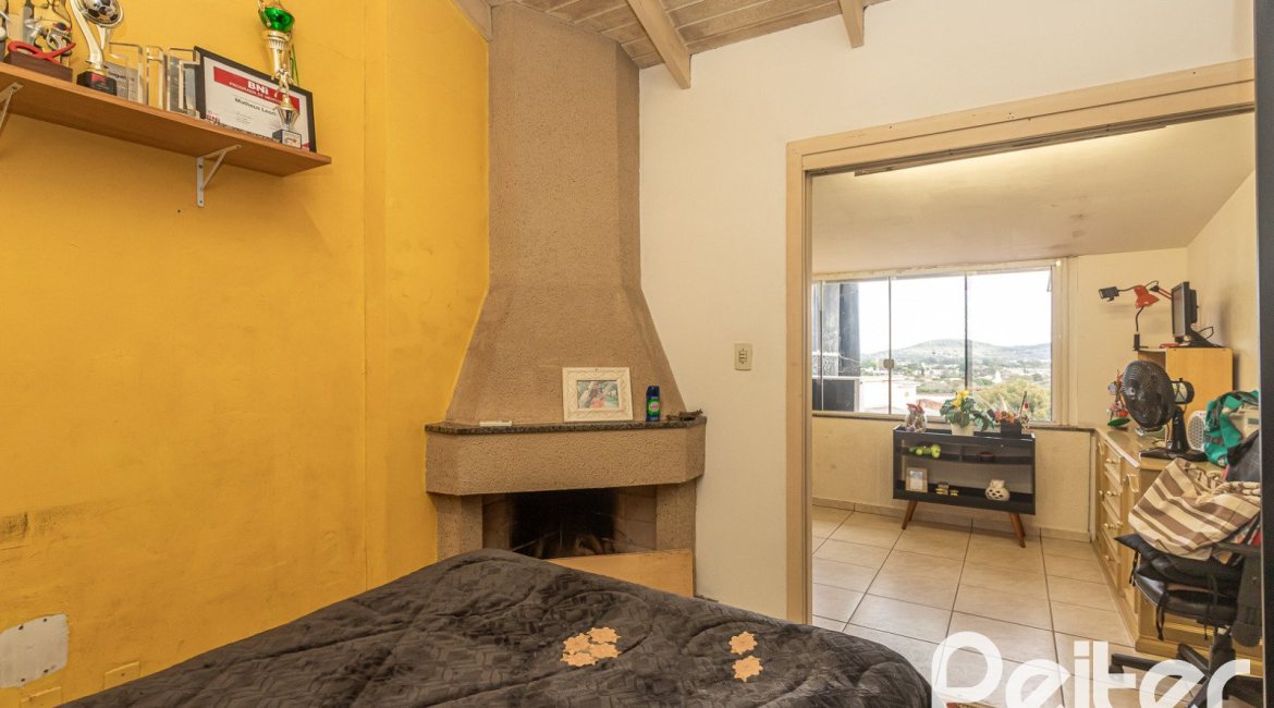 Casa à venda com 182m², 4 dormitórios, 3 suítes, 4 vagas, no bairro Espírito Santo em Porto Alegre
