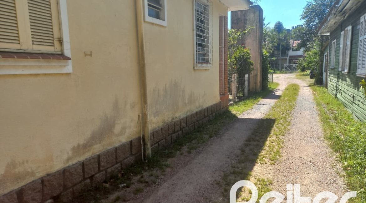 Terreno à venda, no bairro Ipanema em Porto Alegre