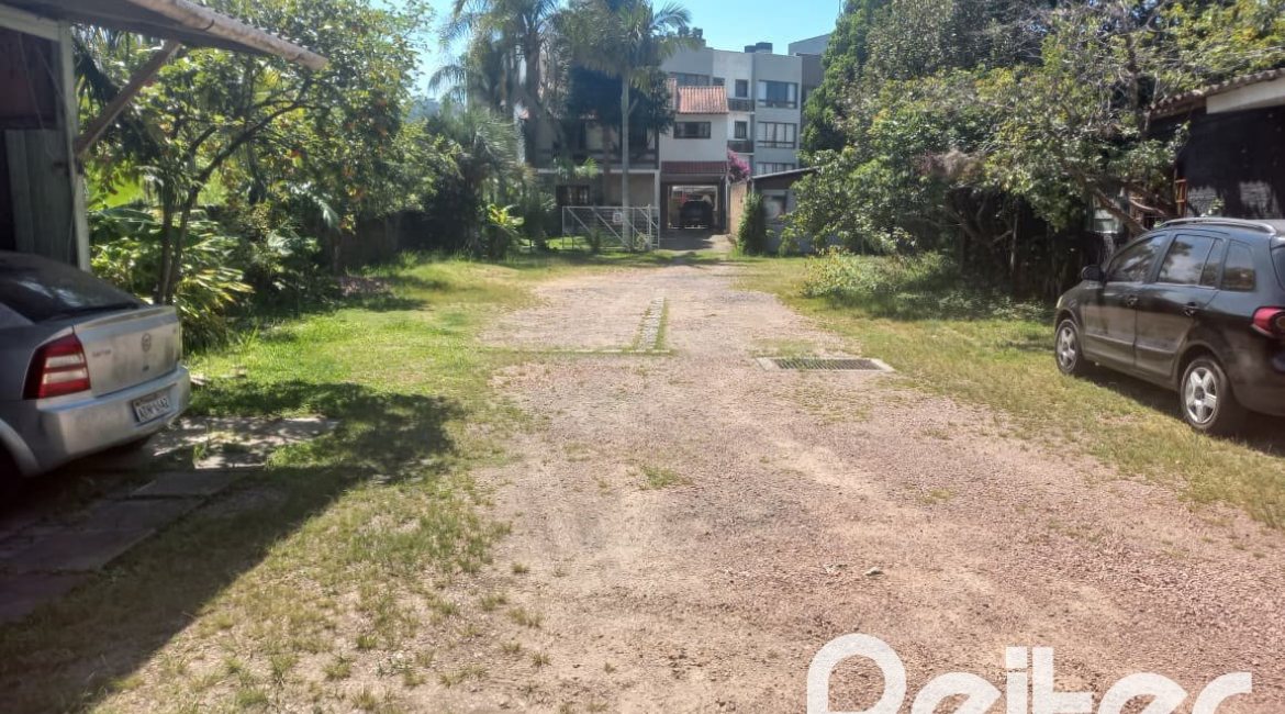 Terreno à venda, no bairro Ipanema em Porto Alegre