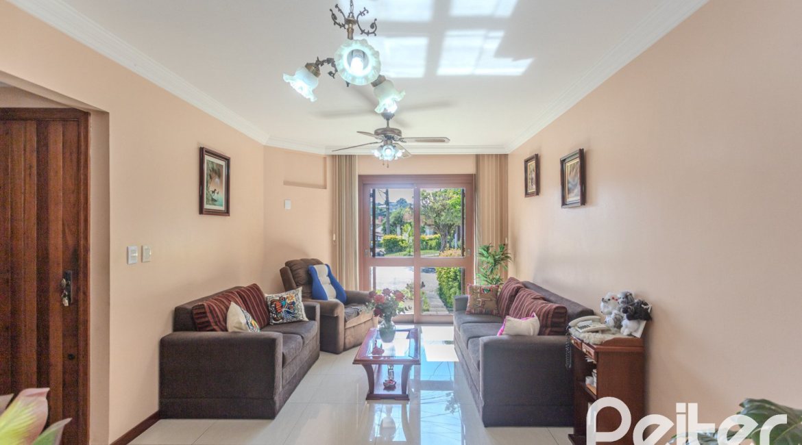 Casa em Condomínio à venda com 175m², 3 dormitórios, 1 suíte, 2 vagas, no bairro Ipanema em PORTO ALEGRE