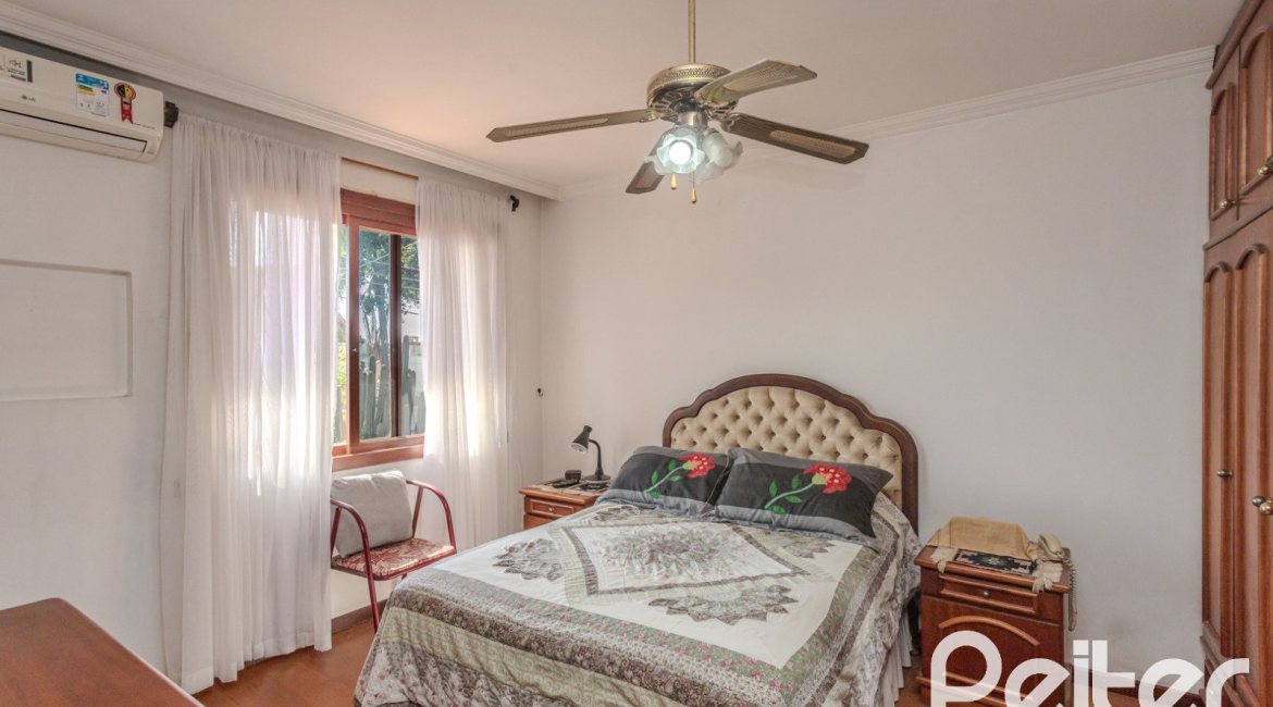 Casa em Condomínio à venda com 175m², 3 dormitórios, 1 suíte, 2 vagas, no bairro Ipanema em PORTO ALEGRE