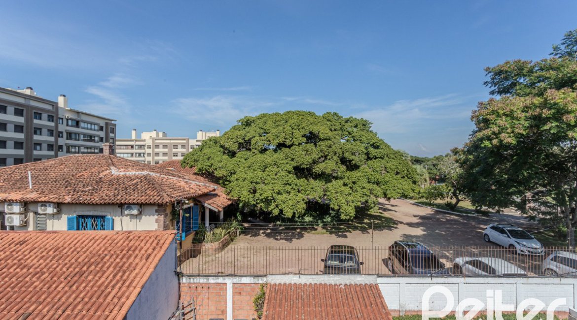 Casa em Condomínio à venda com 175m², 3 dormitórios, 1 suíte, 2 vagas, no bairro Ipanema em PORTO ALEGRE