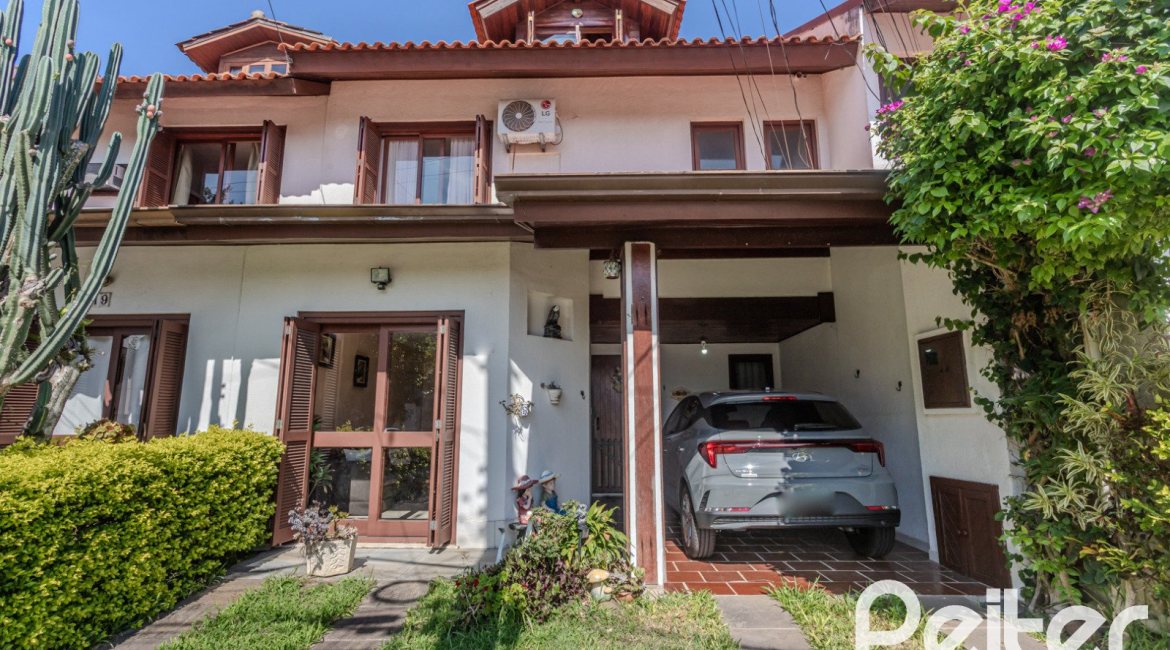 Casa em Condomínio à venda com 175m², 3 dormitórios, 1 suíte, 2 vagas, no bairro Ipanema em PORTO ALEGRE