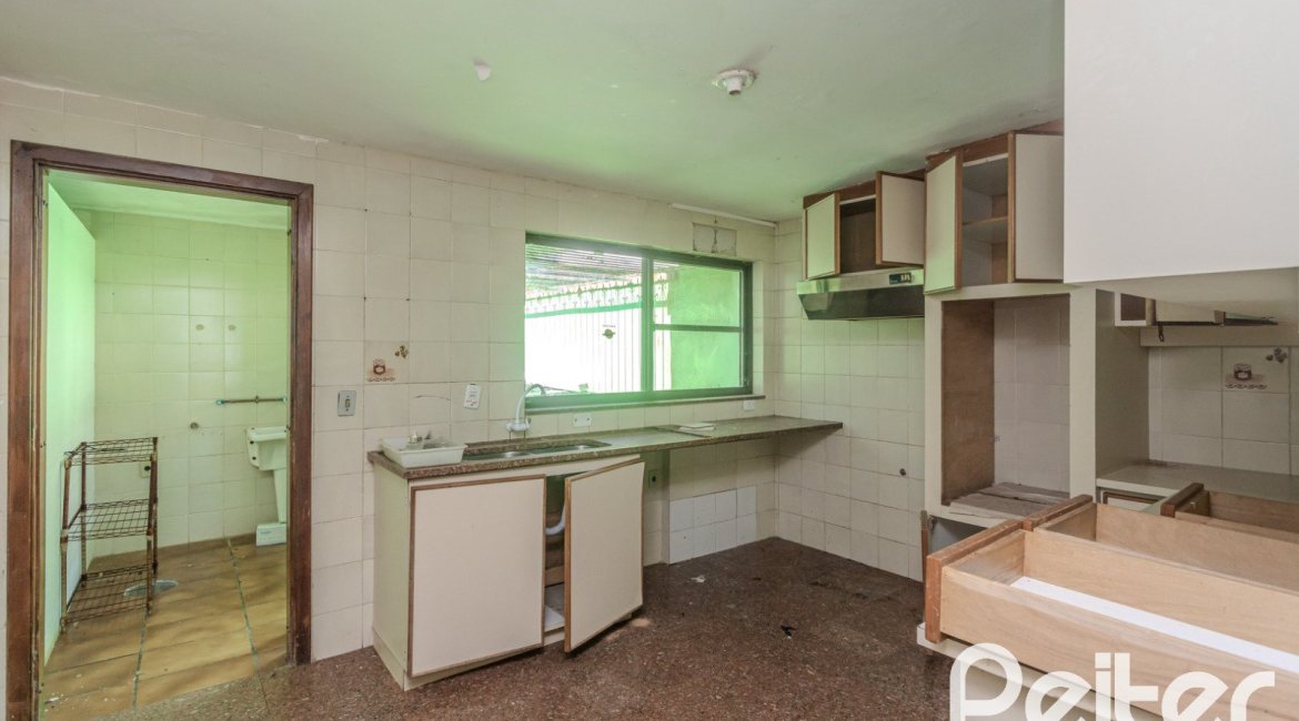 Terreno à venda com 939m², no bairro Jardim Isabel em Porto Alegre