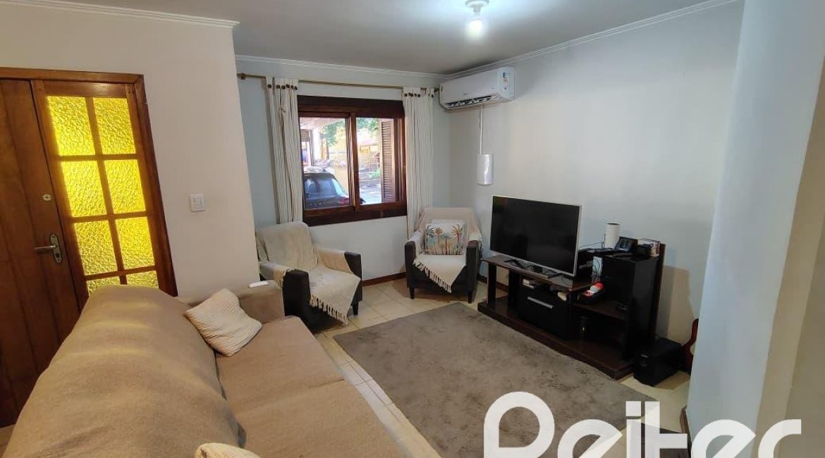 Casa em Condomínio à venda com 96m², 3 dormitórios, 2 vagas, no bairro Hípica em Porto Alegre